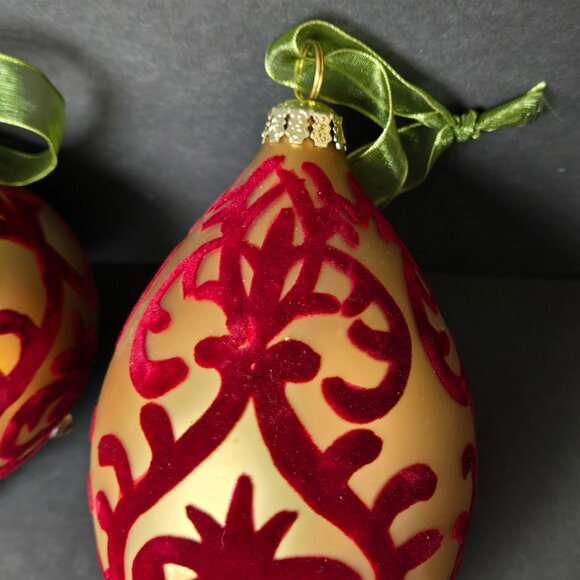Frontgate Red Velvet Flocked Glass Ornaments Set 4" & 5" Gold Holiday Decor - Picture 6 of 7